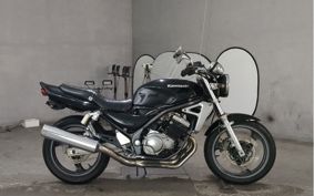 SUZUKI GSX250 ZR250C