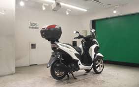 YAMAHA TRICITY 125 SE82J