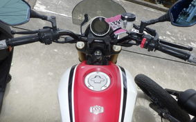 YAMAHA XSR155