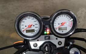 HONDA CB400SFV-4 2011 NC42
