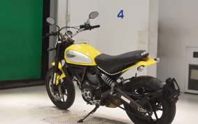 DUCATI SCRAMBLER ICON 2016