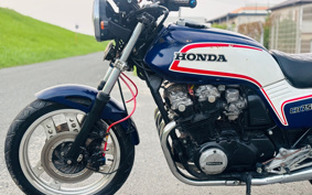 HONDA CB750 1985 RC04