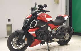 DUCATI DIAVEL V4 2023
