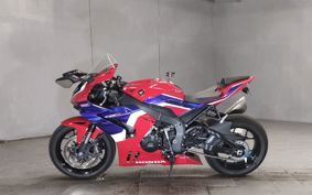 HONDA CBR1000RR R SC82