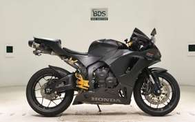 HONDA CBR600RR 2024 PC40