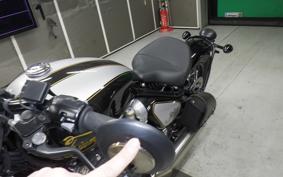 TRIUMPH BONNEVILLE BOBBER 2025