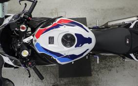 BMW M1000RR 2022