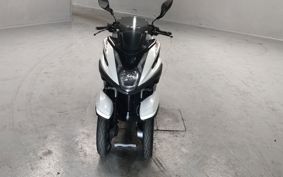 YAMAHA TRICITY 125 SE82J