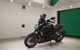 DUCATI DIAVEL Carbon 2011