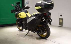 SUZUKI Vｽﾄﾛｰﾑ1000XTA 2018 VU51A