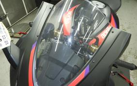 APRILIA RSV4 1100ファクトリ 2024