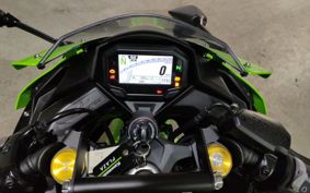 KAWASAKI  NINJA ZX-4RR ZX400P