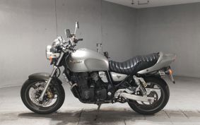 SUZUKI INAZUMA 400 GK7BA