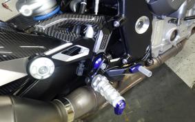 BMW M1000R 2024