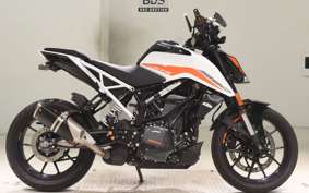 KTM 390 DUKE 2022