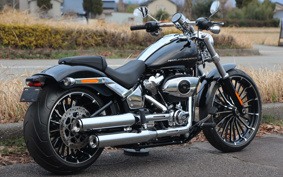 HARLEY FXBR 2026 YE9