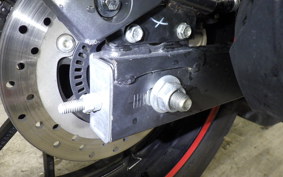 YAMAHA FZ25