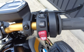 BMW R12 O719 2025 0N51
