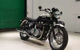 TRIUMPH BONNEVILLE T100 2004
