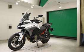 DUCATI MULTISTRADA V4S 2025