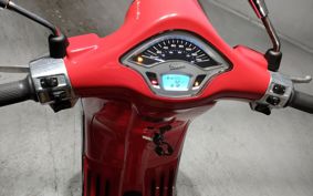 VESPA PRIMA BEIGE RA125 M8251