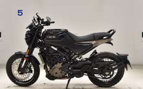 HUSQVARNA SVARTPILEN 401 2023