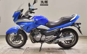 SUZUKI GSR250S 2013