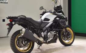SUZUKI DL650 ( V-Strom 650 ) XTA 2022 C733A
