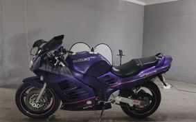 SUZUKI RF900R GT73A