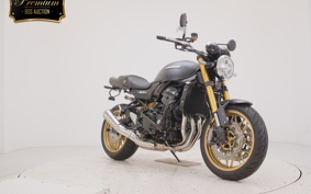 KAWASAKI Z900RS SE 2025