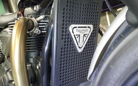 TRIUMPH STREET TWIN 2022