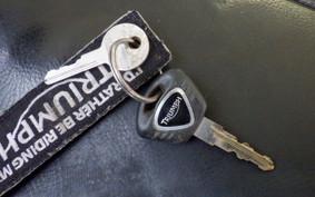 TRIUMPH SPEED MASTER (ショル