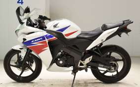 HONDA CBR125R JC50