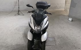 YAMAHA TRICITY 125 SE82J