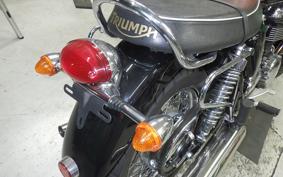 TRIUMPH BONNEVILLE T100 2015