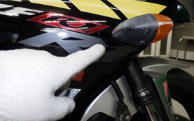 YAMAHA YZF-R1 2002