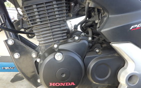 HONDA CB125 F