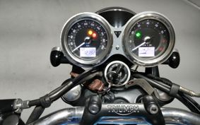 TRIUMPH BONNEVILLE T100 2017 DAD70G