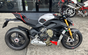 DUCATI STREET FIGHTER V4S 2023 4F00