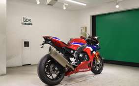 HONDA CBR1000RR RSP 2024 SC82