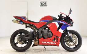 HONDA CBR600RR 2021 PC40