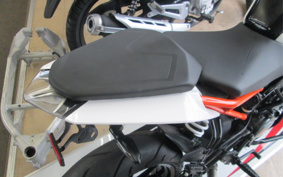 KTM 125 DUKE JPA40