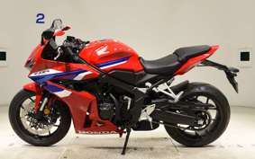 HONDA CBR650R E-Clutch 2026 RH17