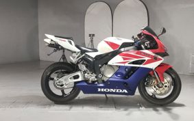 HONDA CBR1000RR 2004 SC57