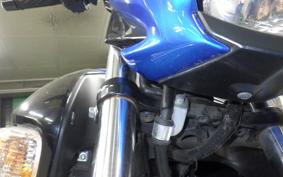 SUZUKI GSR250