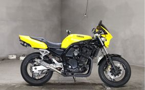 YAMAHA FZ400 4YR