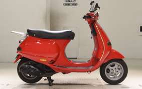 VESPA 125 ET4