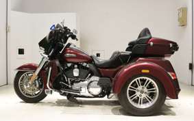 HARLEY FLHTCUTG TRIKE 2016
