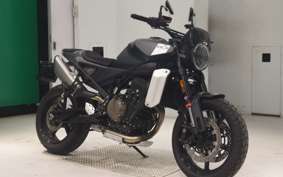 HUSQVARNA スバルトピレン801 2025