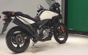SUZUKI Vｽﾄﾛｰﾑ650A 2012